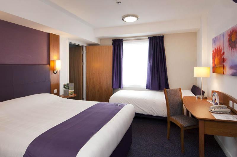 Premier Inn Premier Inn Dunstable South A5 Exterior photo