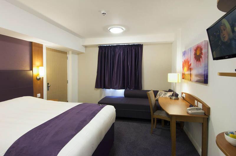 Premier Inn Premier Inn Dunstable South A5 Exterior photo